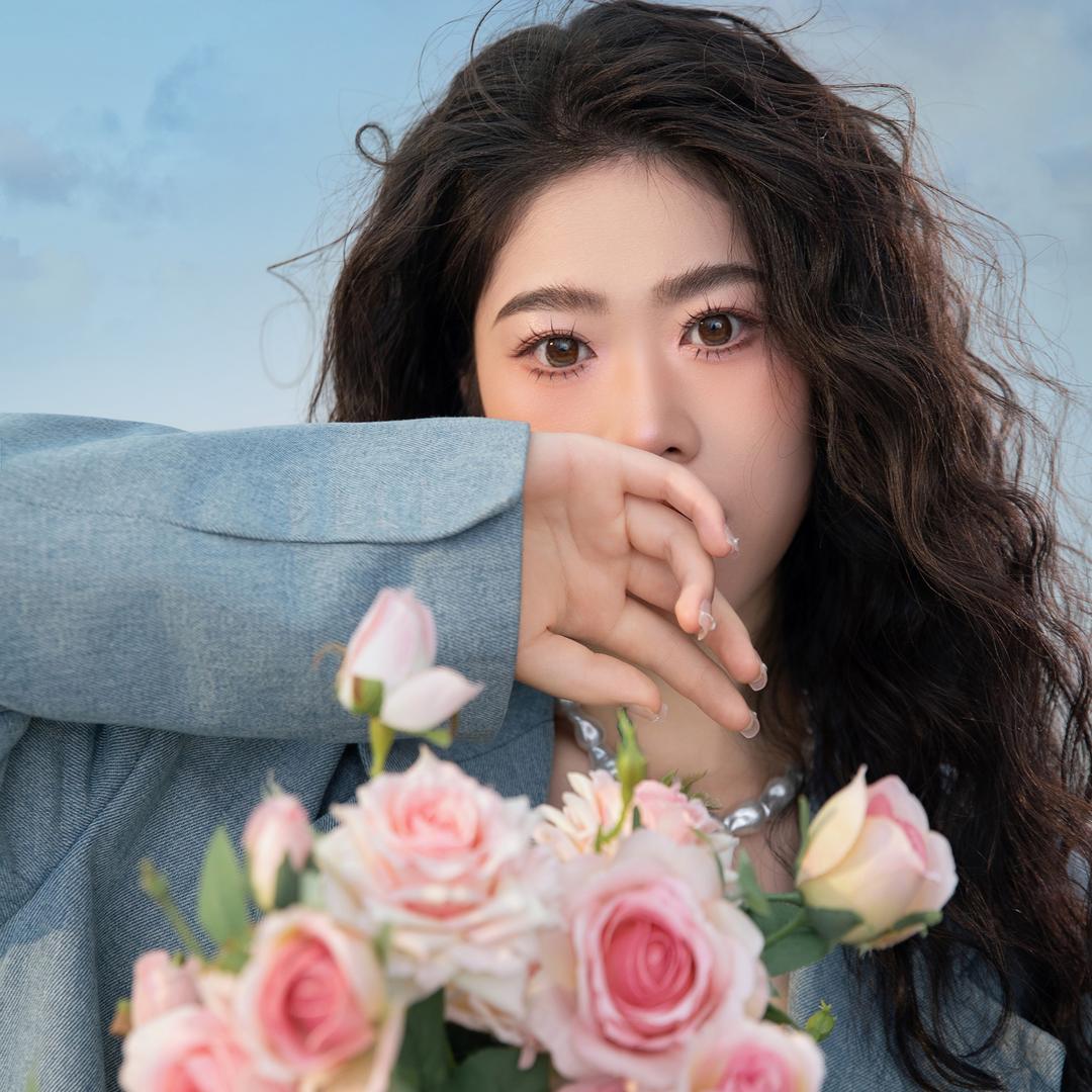 此间花园💐小薇