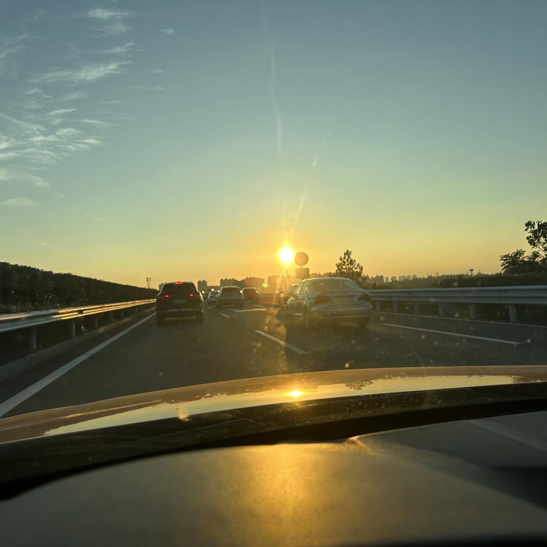 梦初希网络商务中心