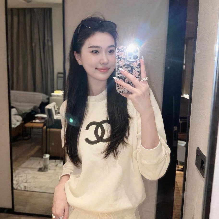 可爱笑（商丘馄饨西施）
