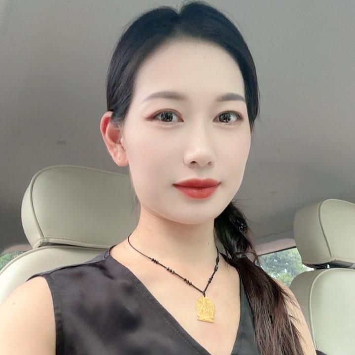 天中莹莹