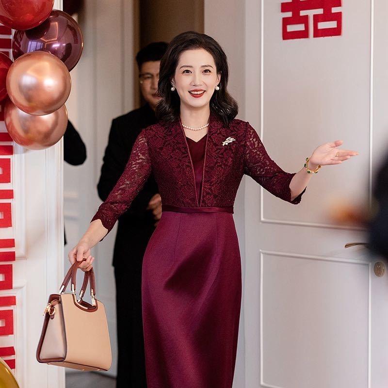 琼兰妈妈礼服