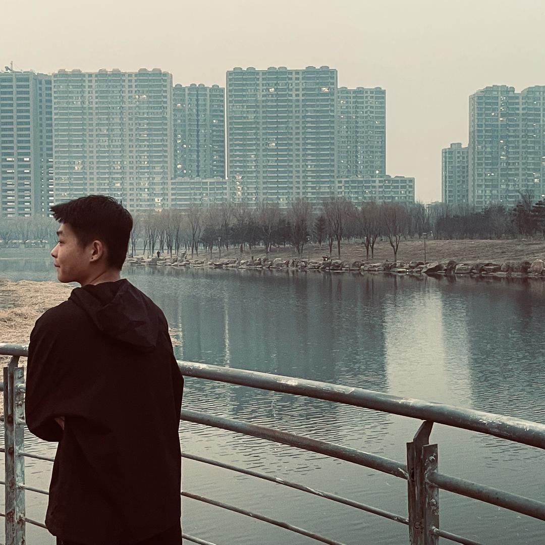 李天洋