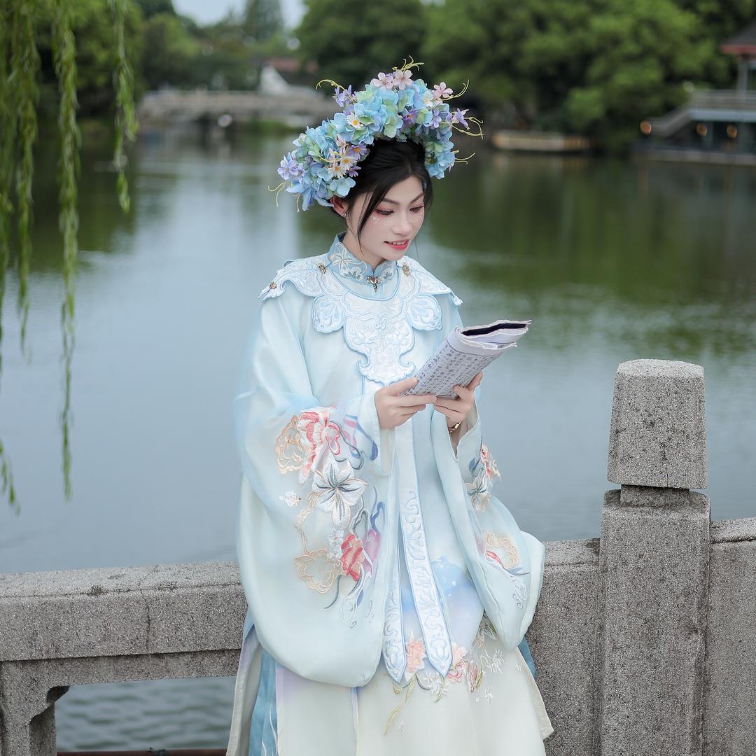 陈家二小姐¹⁸¹⁸