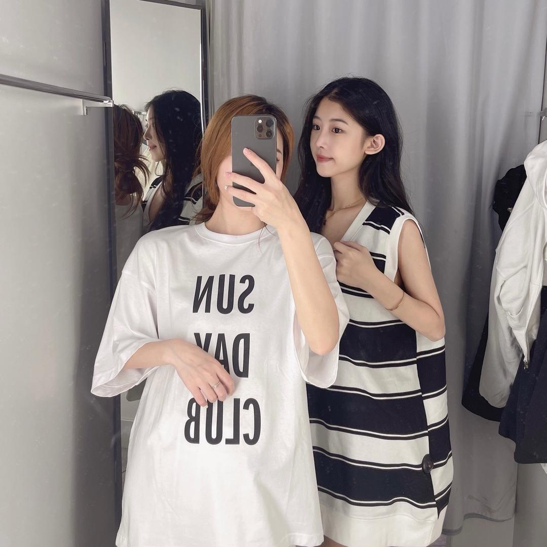 小馮. /