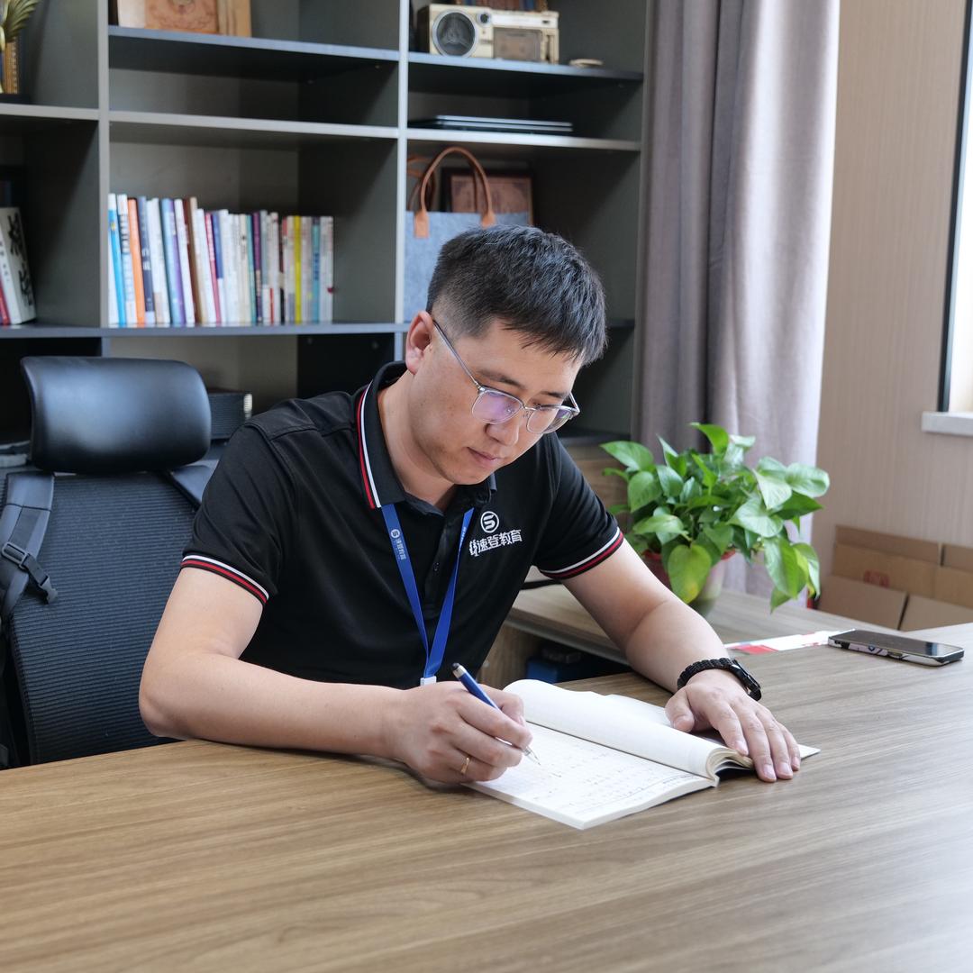 道尔吉 ᠰᠣᠳᠣᠨ ᠠᠯᠪᠠᠳᠠᠨ