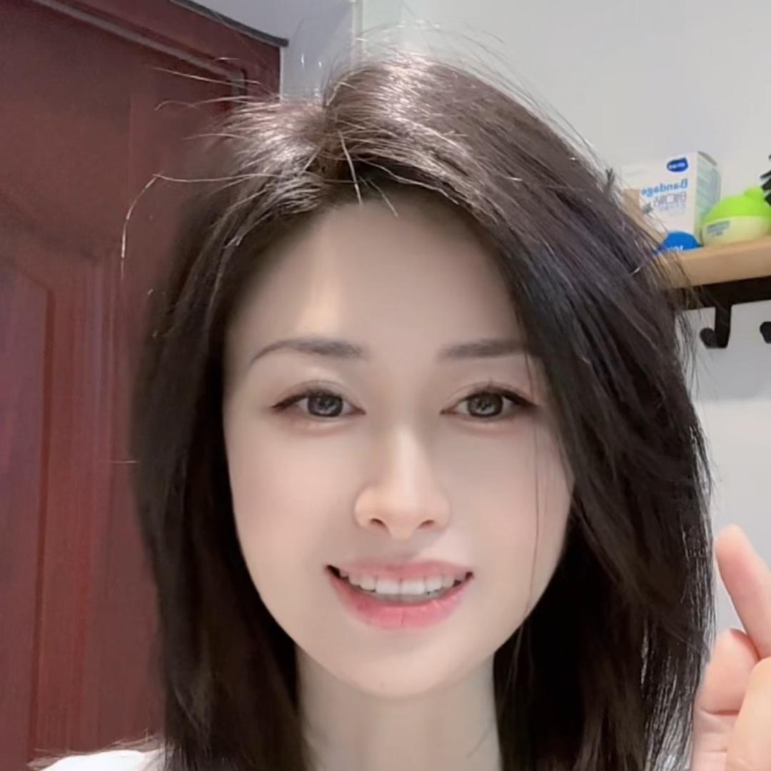 芮阁假发店