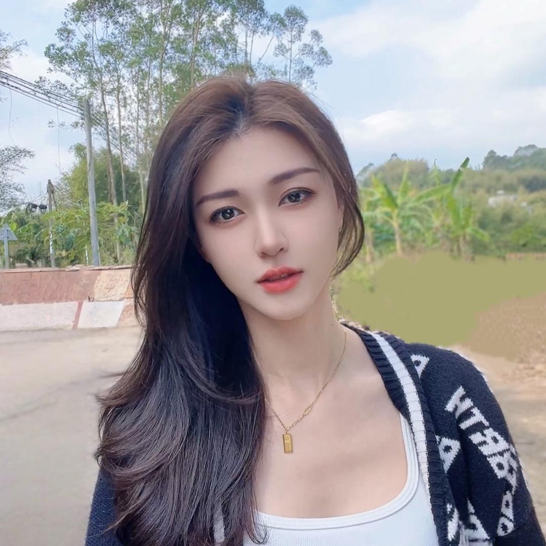 Tina姐姐