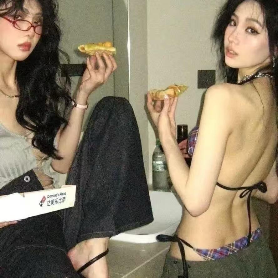 ， ，
