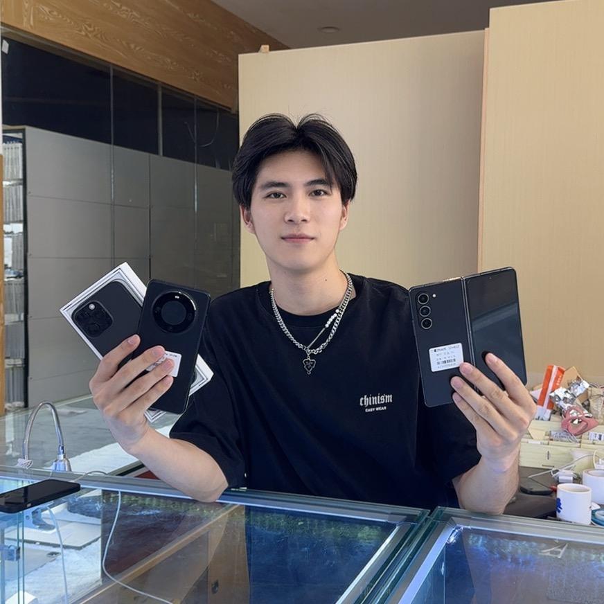 青羊小飞晟电子通讯优品店