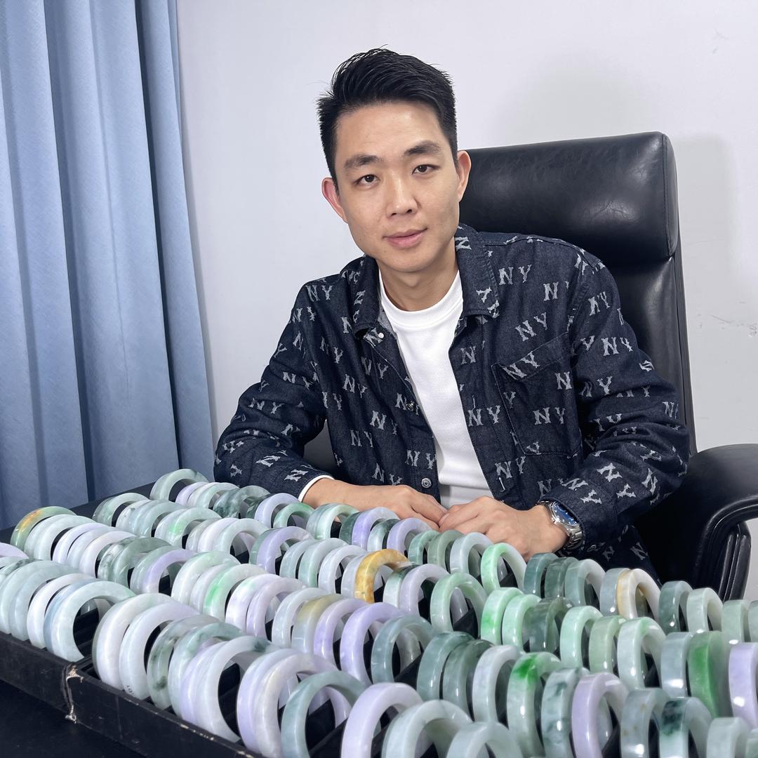 谨派翡翠