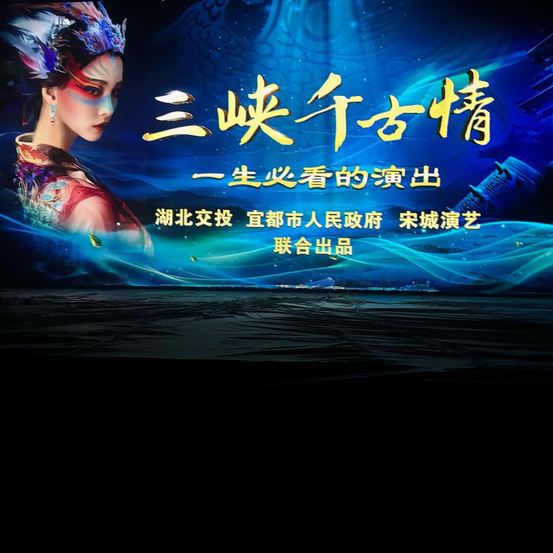 别说话钓鱼呢