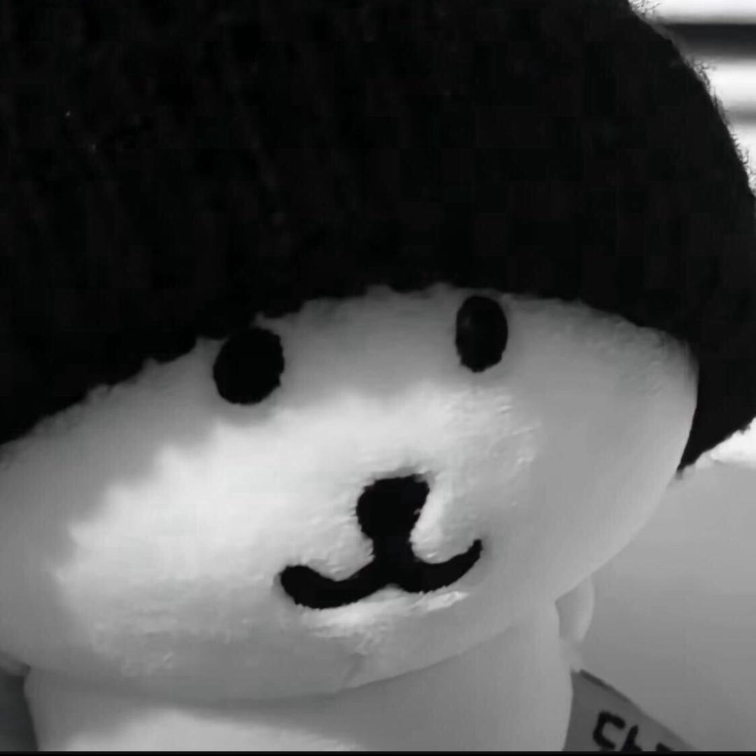 蜡笔小新用阿童木鞋子吃关东煮