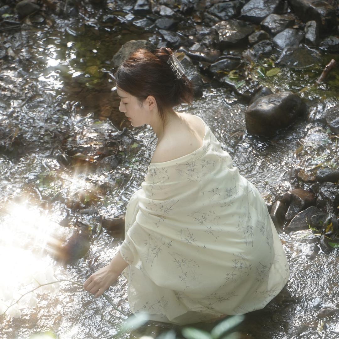 潢川佳佳