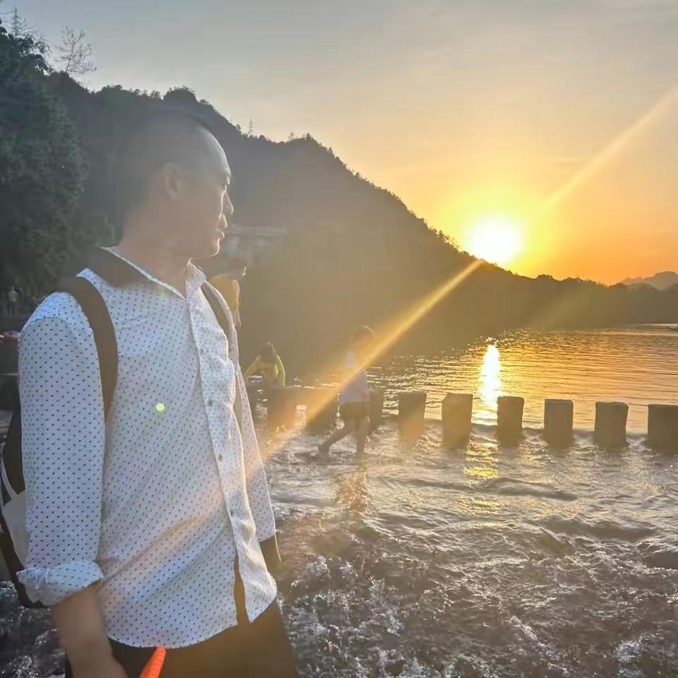 李勇