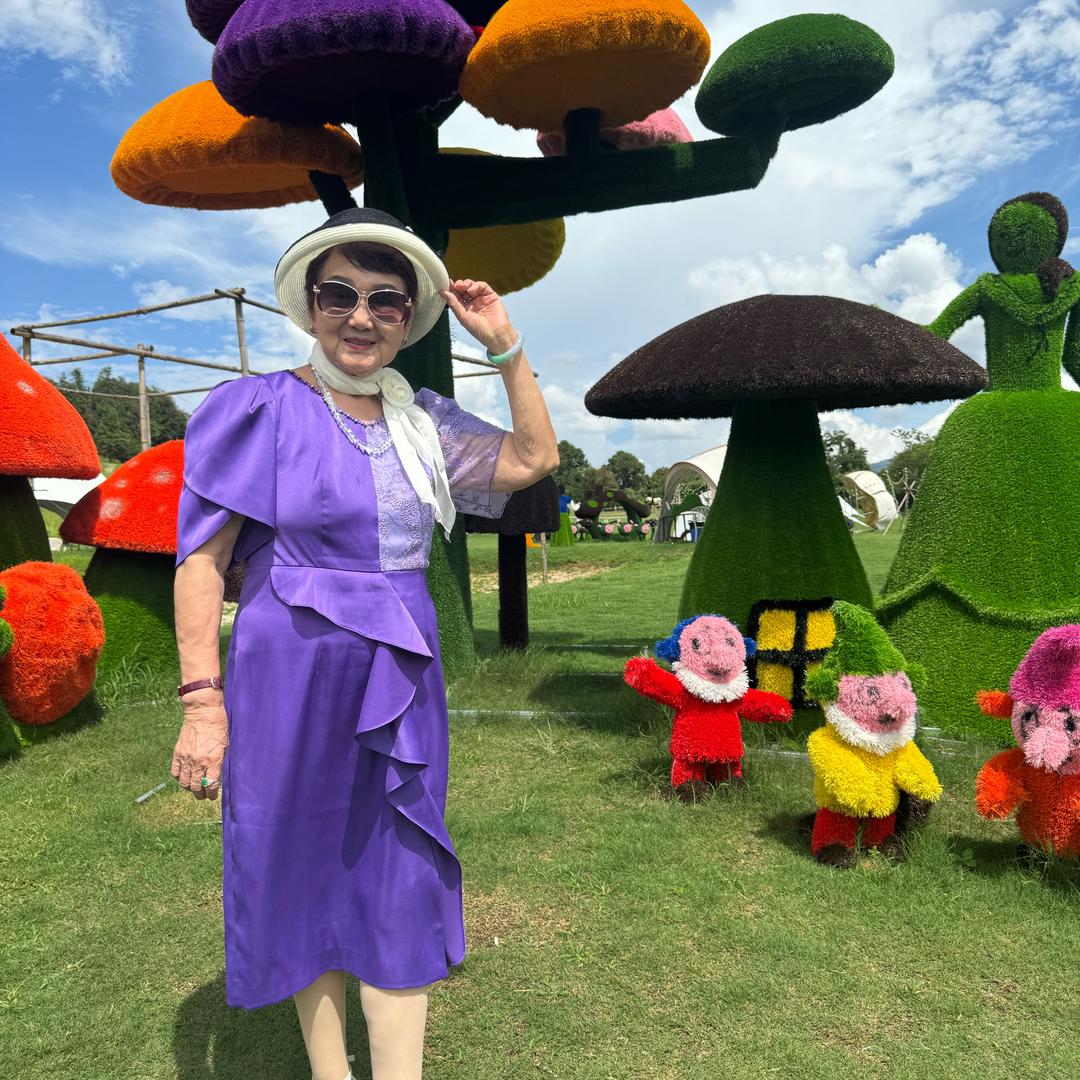 93岁吴妈妈爱生活