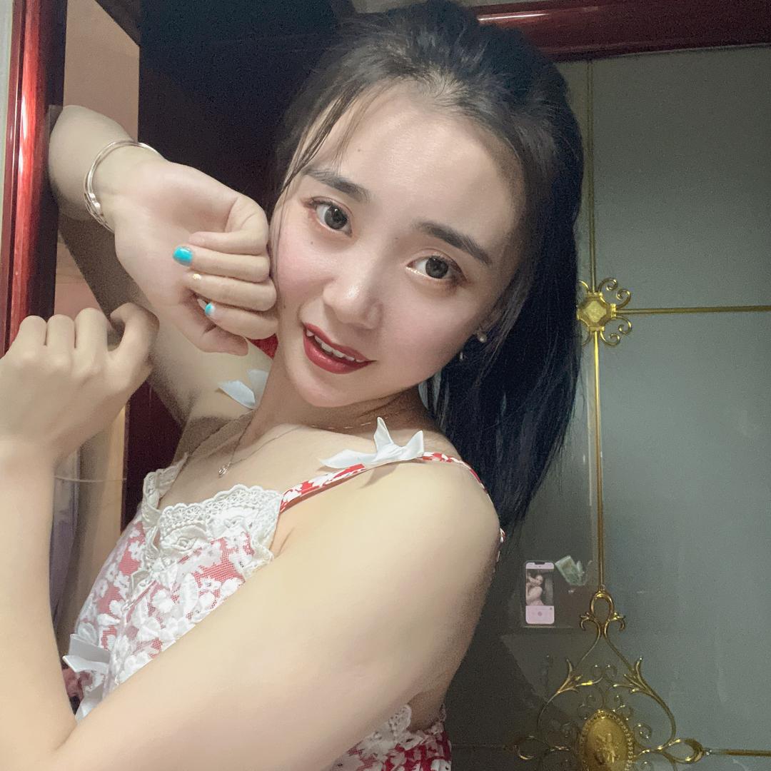 大脸妹