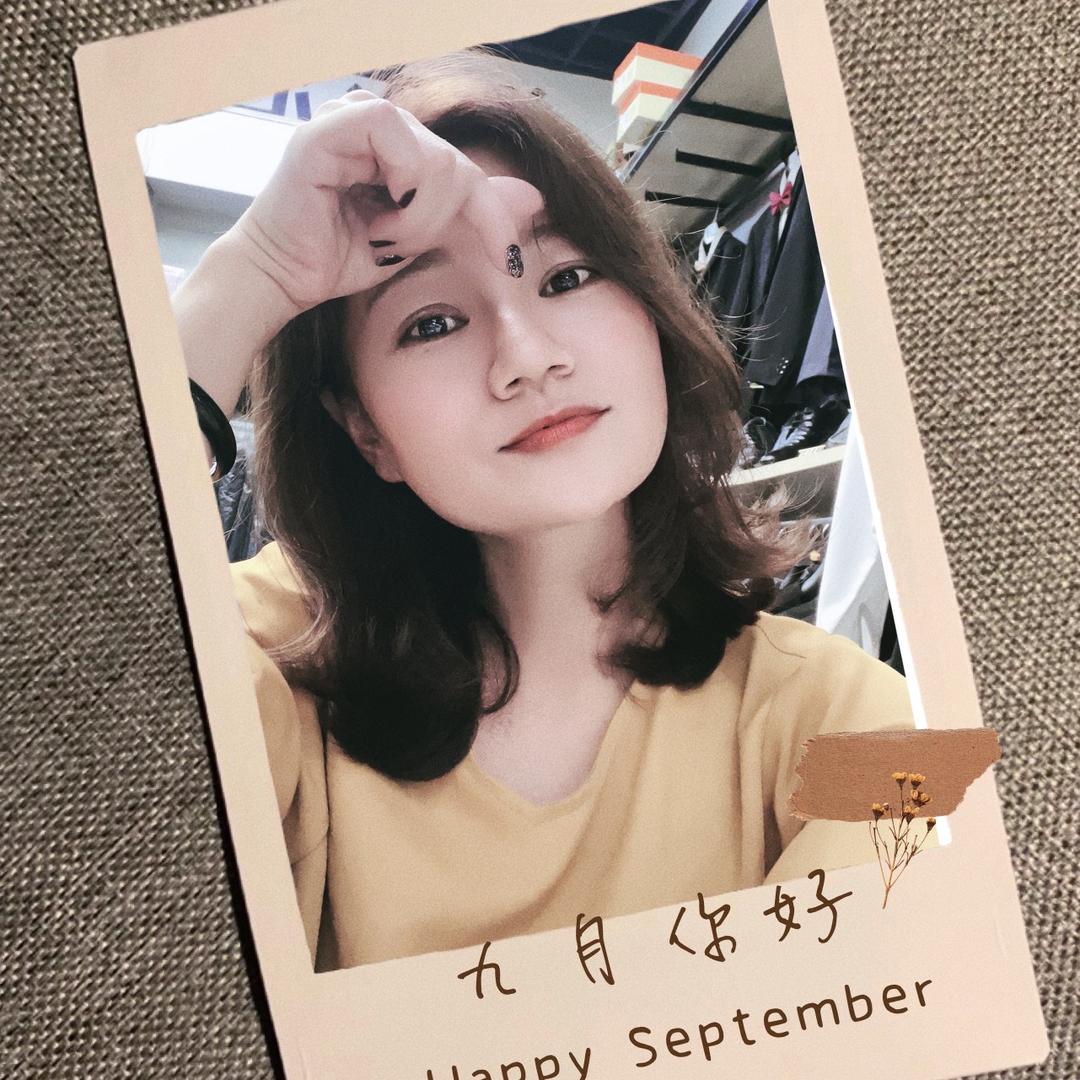 西服小姐姐