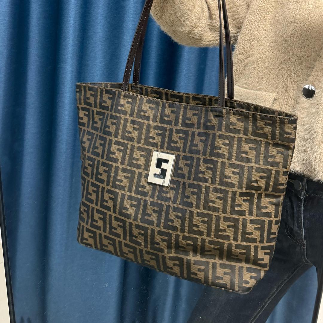 嘻嘻带你买包包