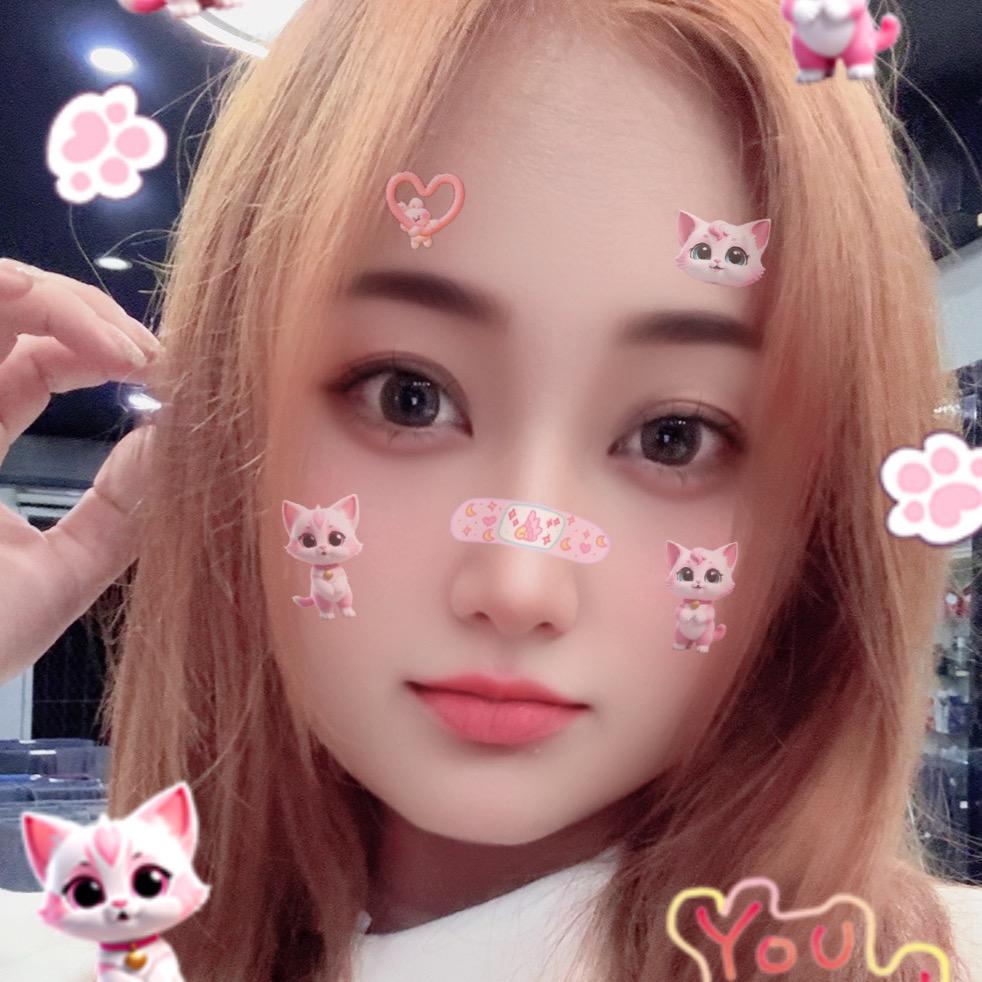 佳佳@