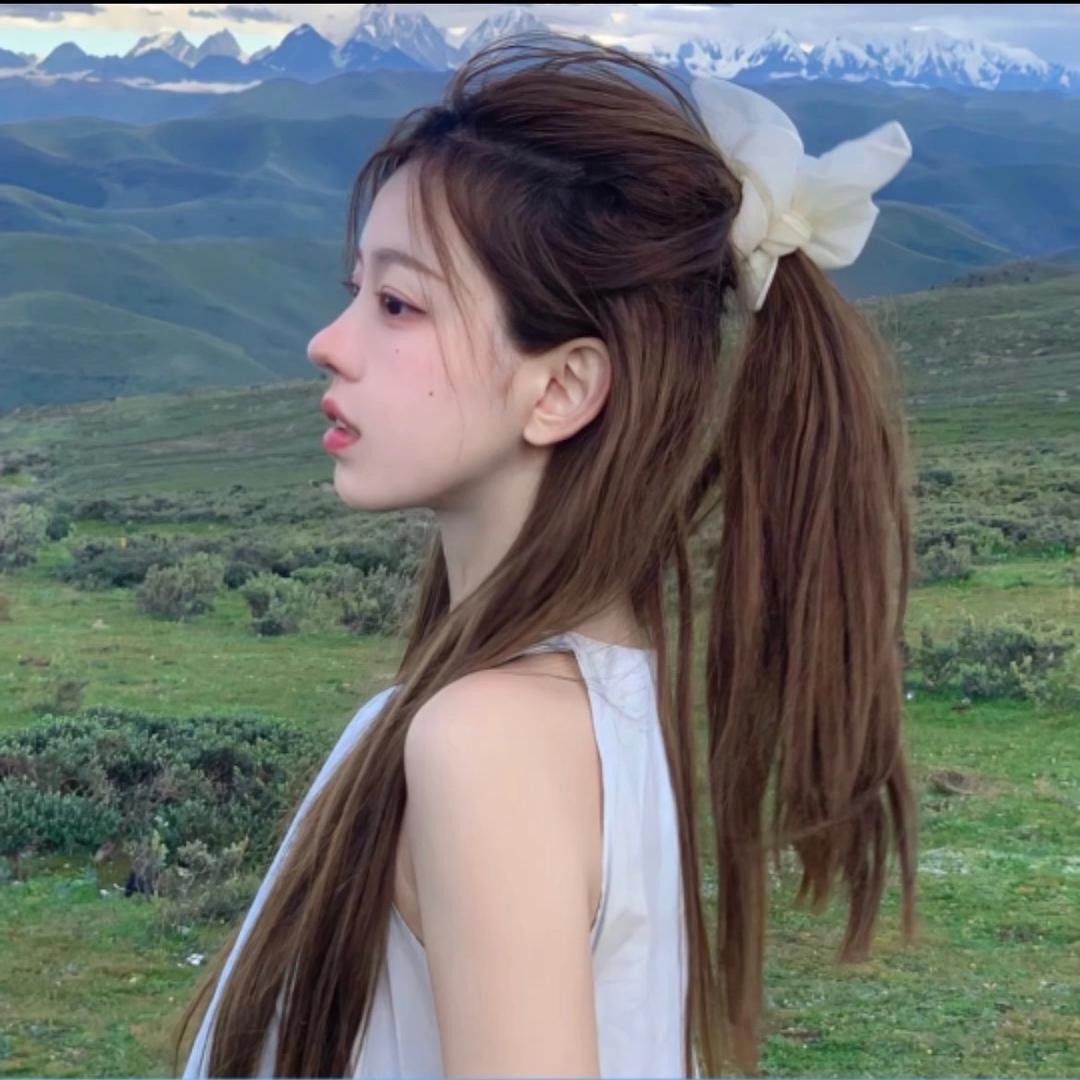 媛.