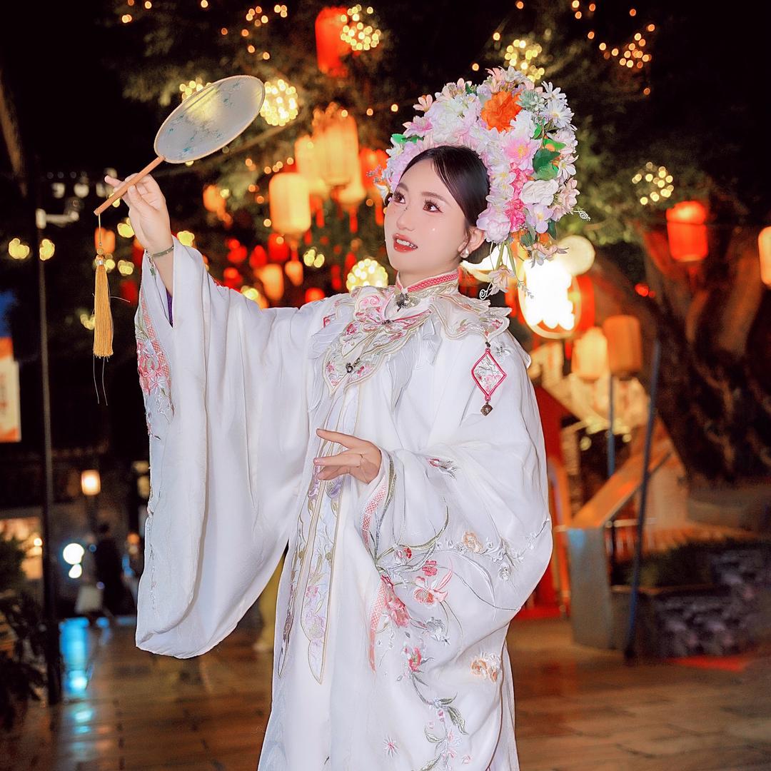 ᥫꪫᐝ我🍒²⁰²⁵