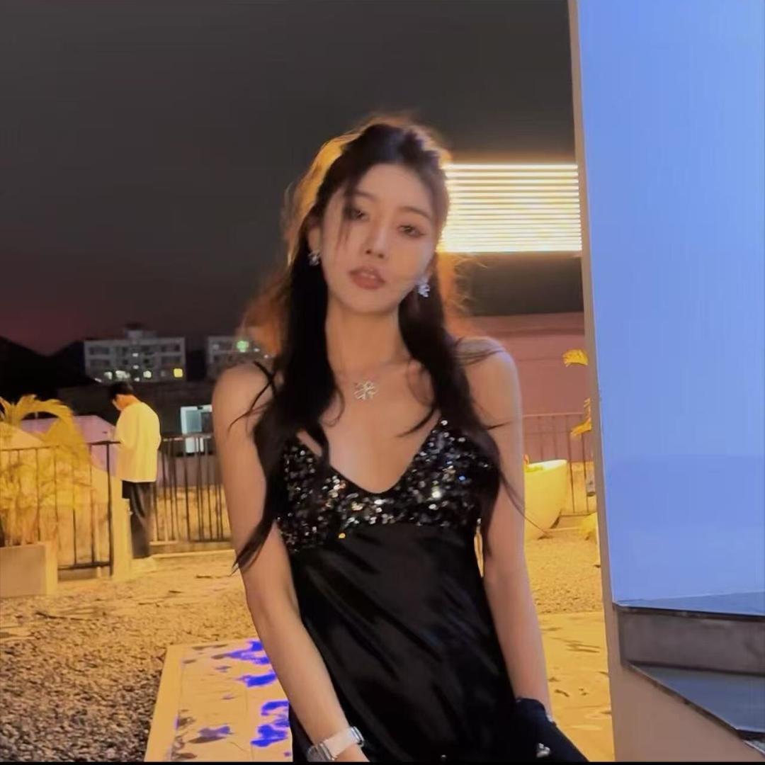 沈百万女装