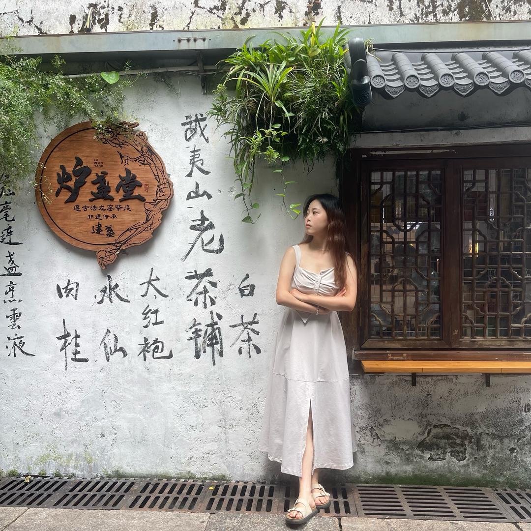 YIYI（涨粉1000）