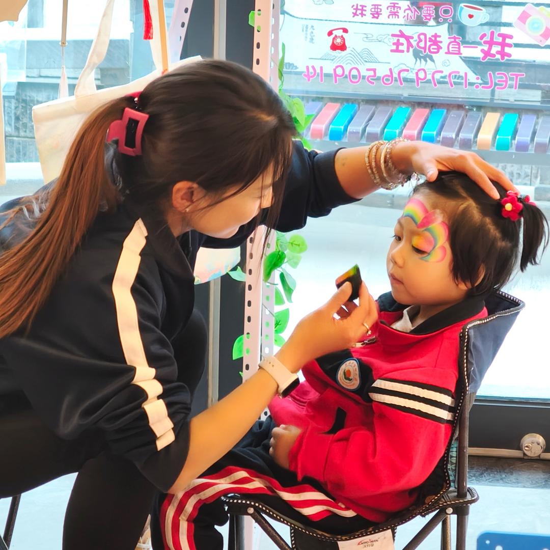 兰州艺阡儿童面部彩绘彩妆（收学员）