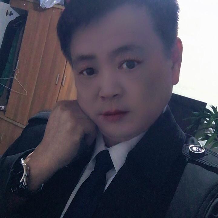 想飞的鸟🦜何成