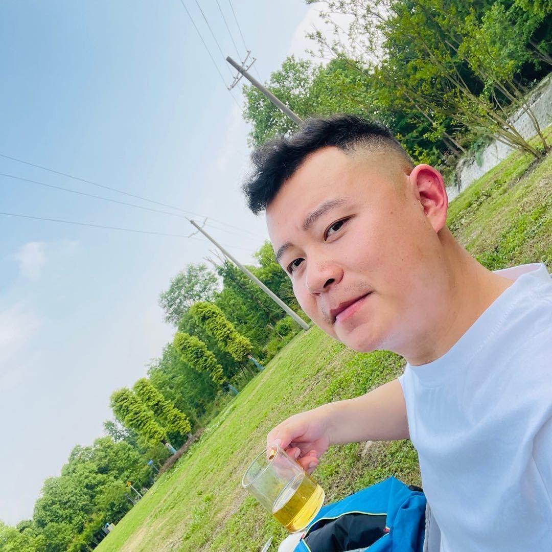 温江农村里的街溜子