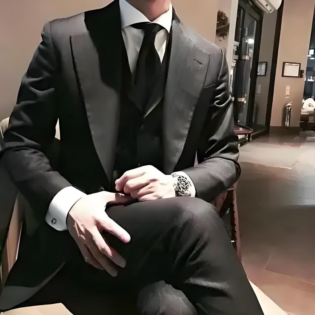 ℳ๓ 伯_爵ℳ๓