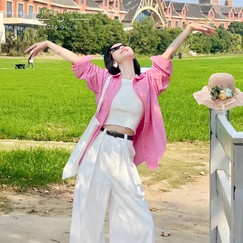 莉莉穿搭
