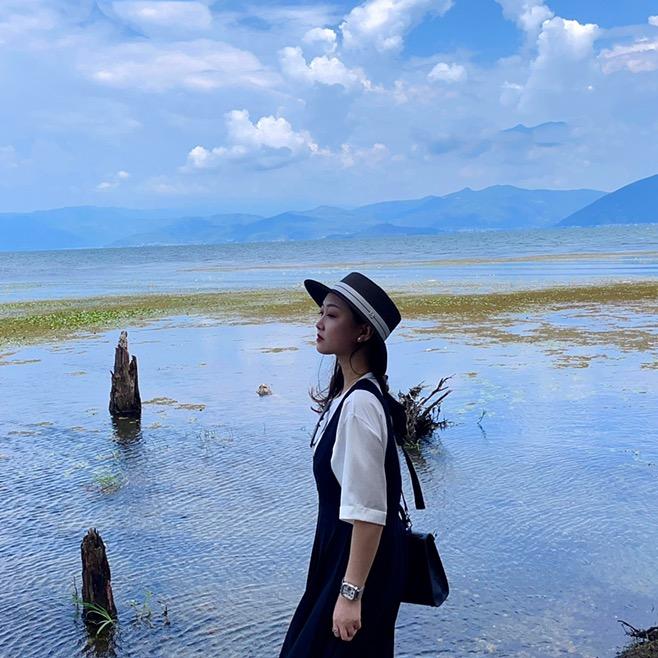 绵竹市希小姐品牌集合店