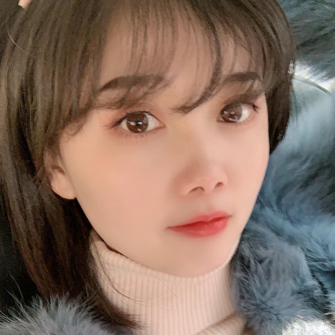 他有暖笑亦有她