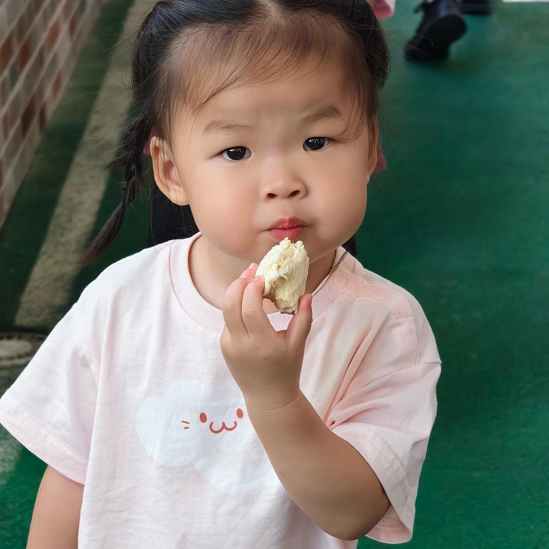 洢洢呀呀