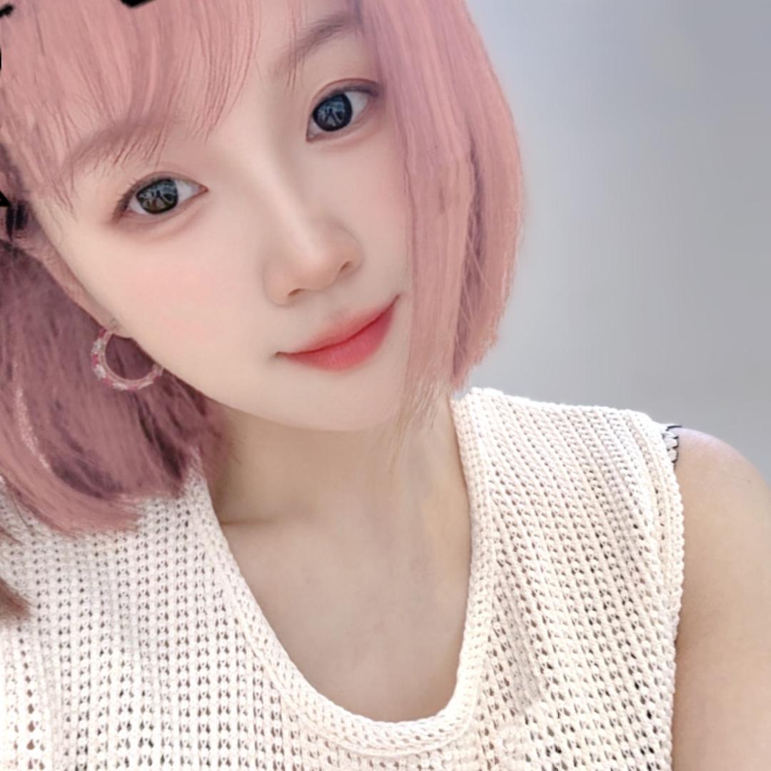 @静  L。