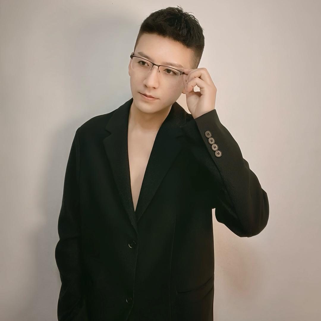 艾伦 先生