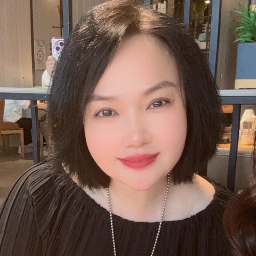 是叫玲姐吖