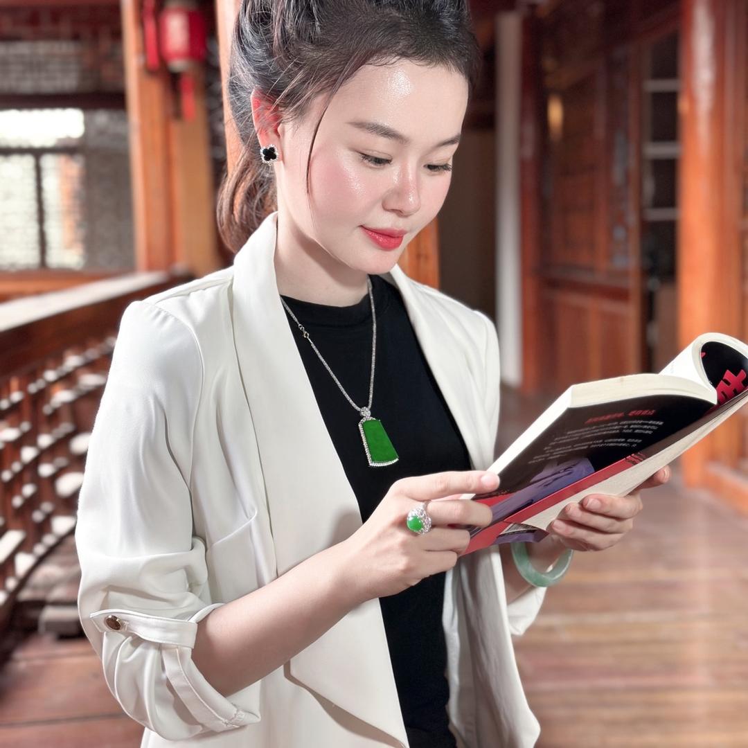 瑶妹翡翠日记