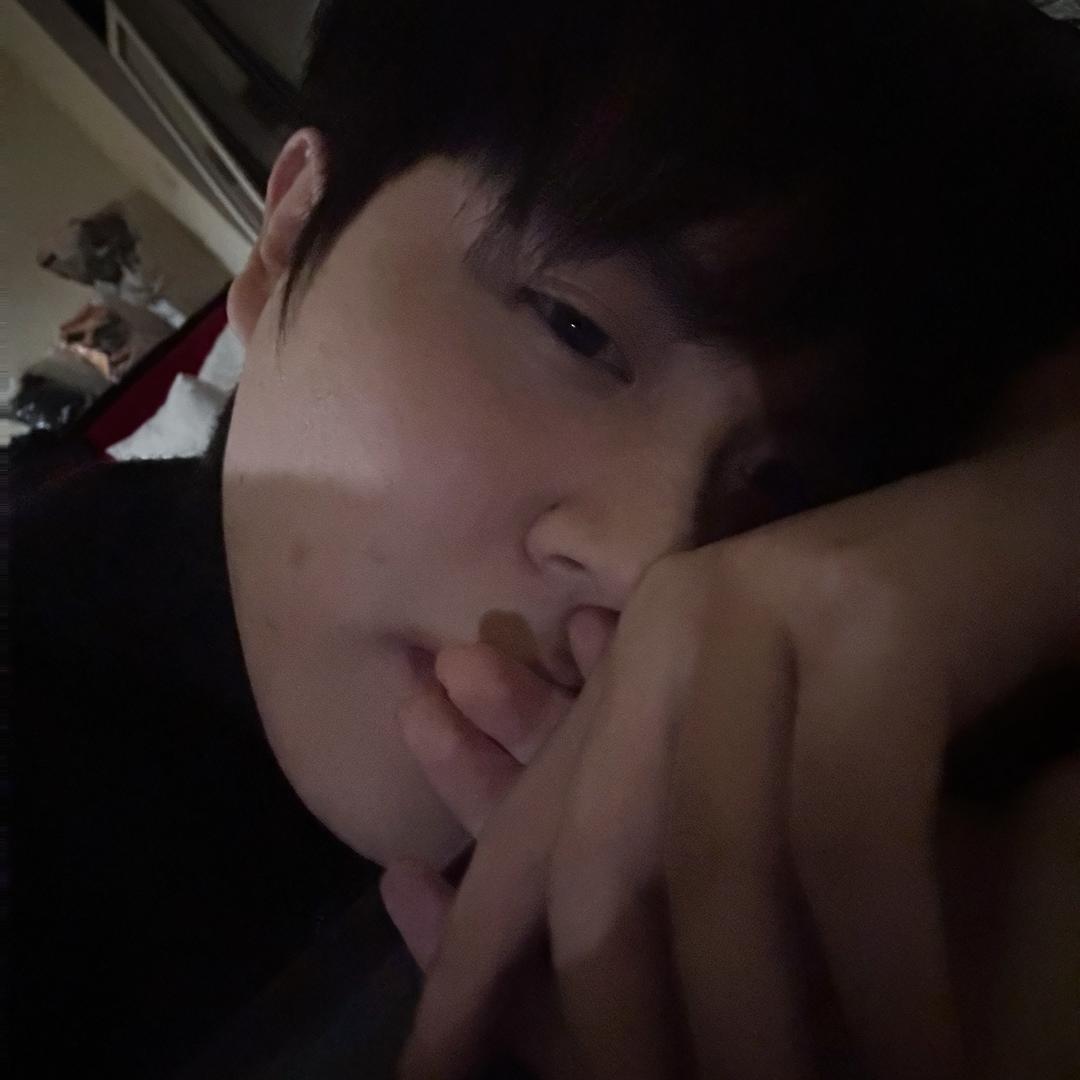 饼子先生.（21号宠粉赛🙏)