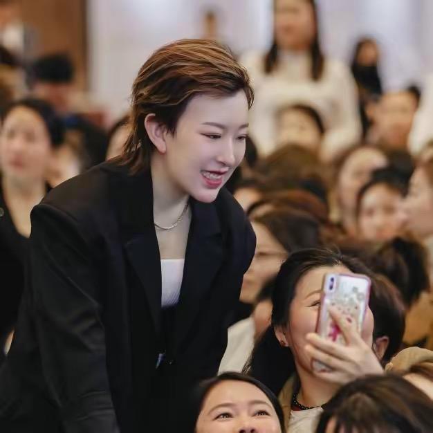 张晨美业咨询