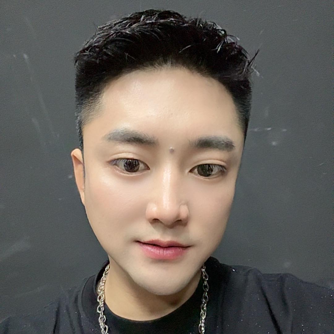 小屁孩，
