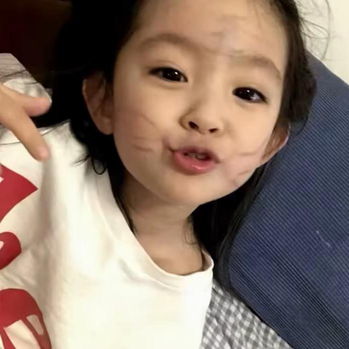 小  宝^