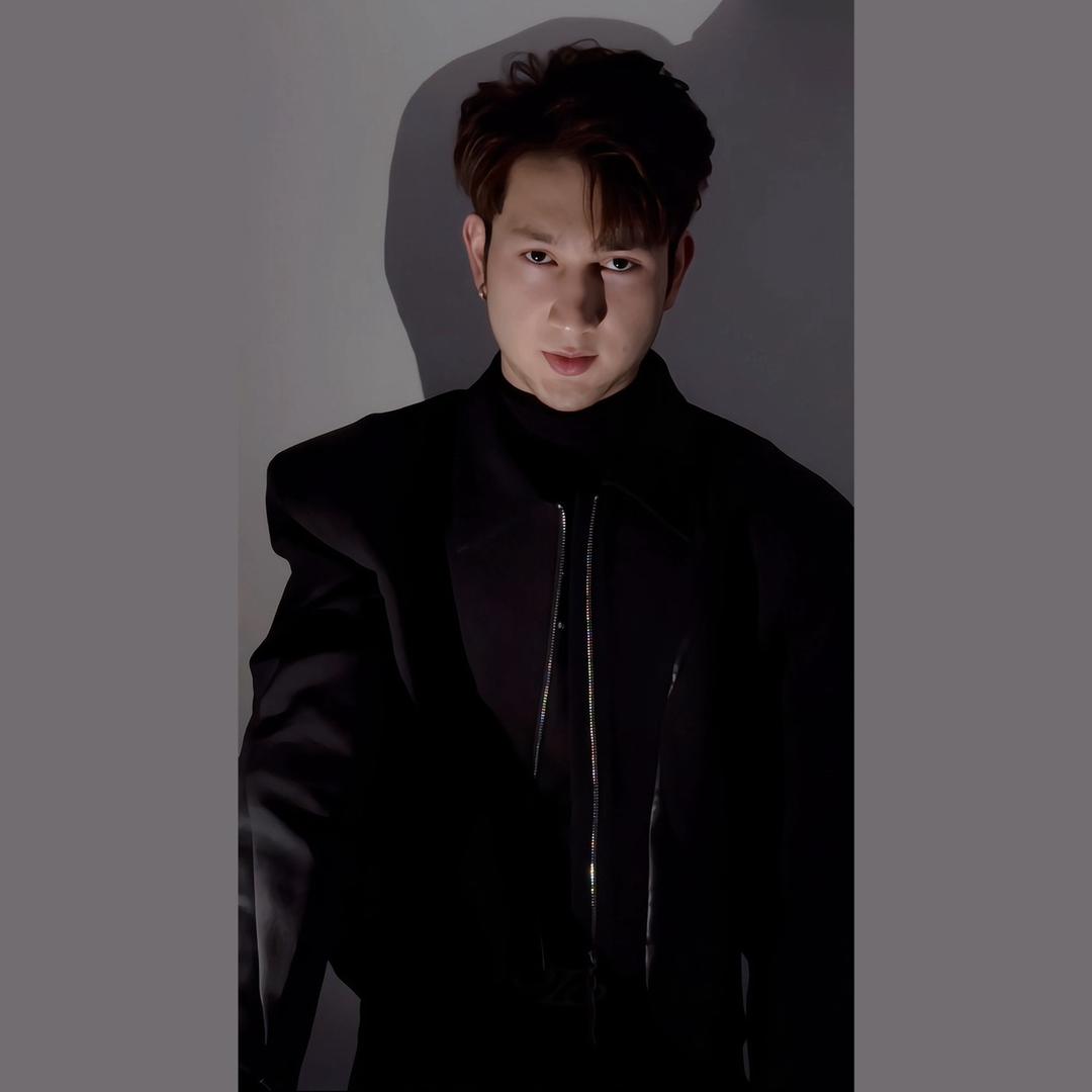 ViP造型喀什店老板伊木