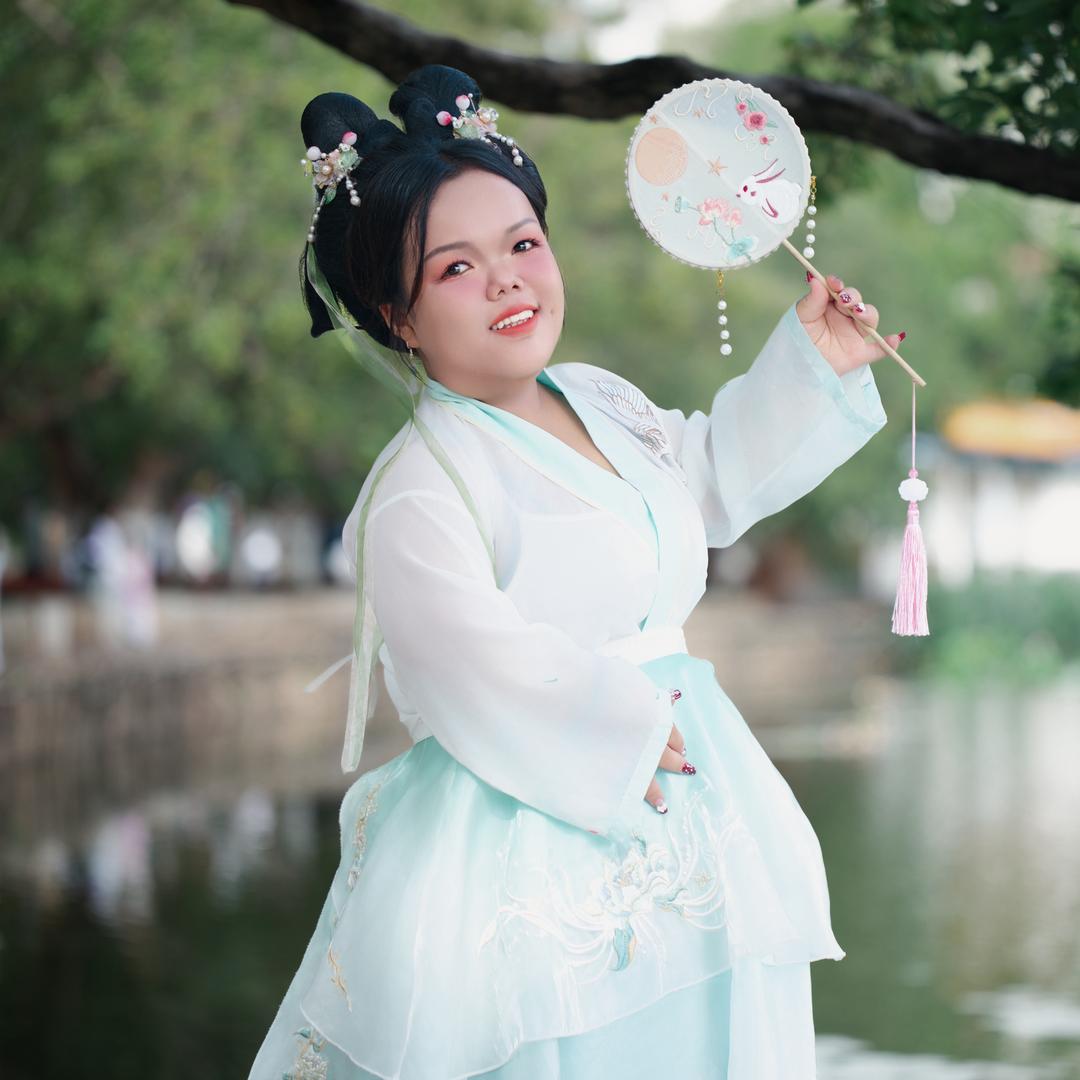 小飞鱼～在努力
