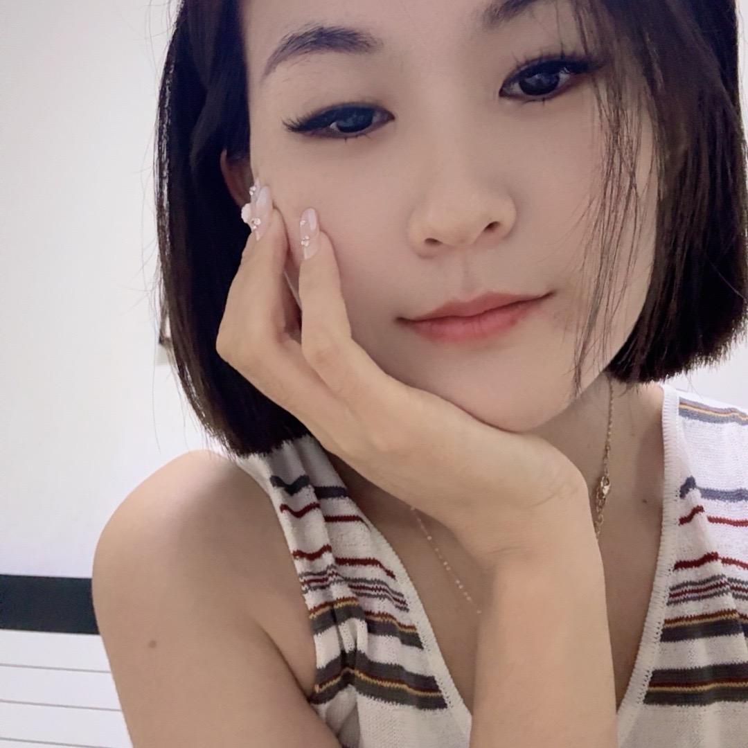 ✰     楠乐(美女也会ᴱᵐ⁰)