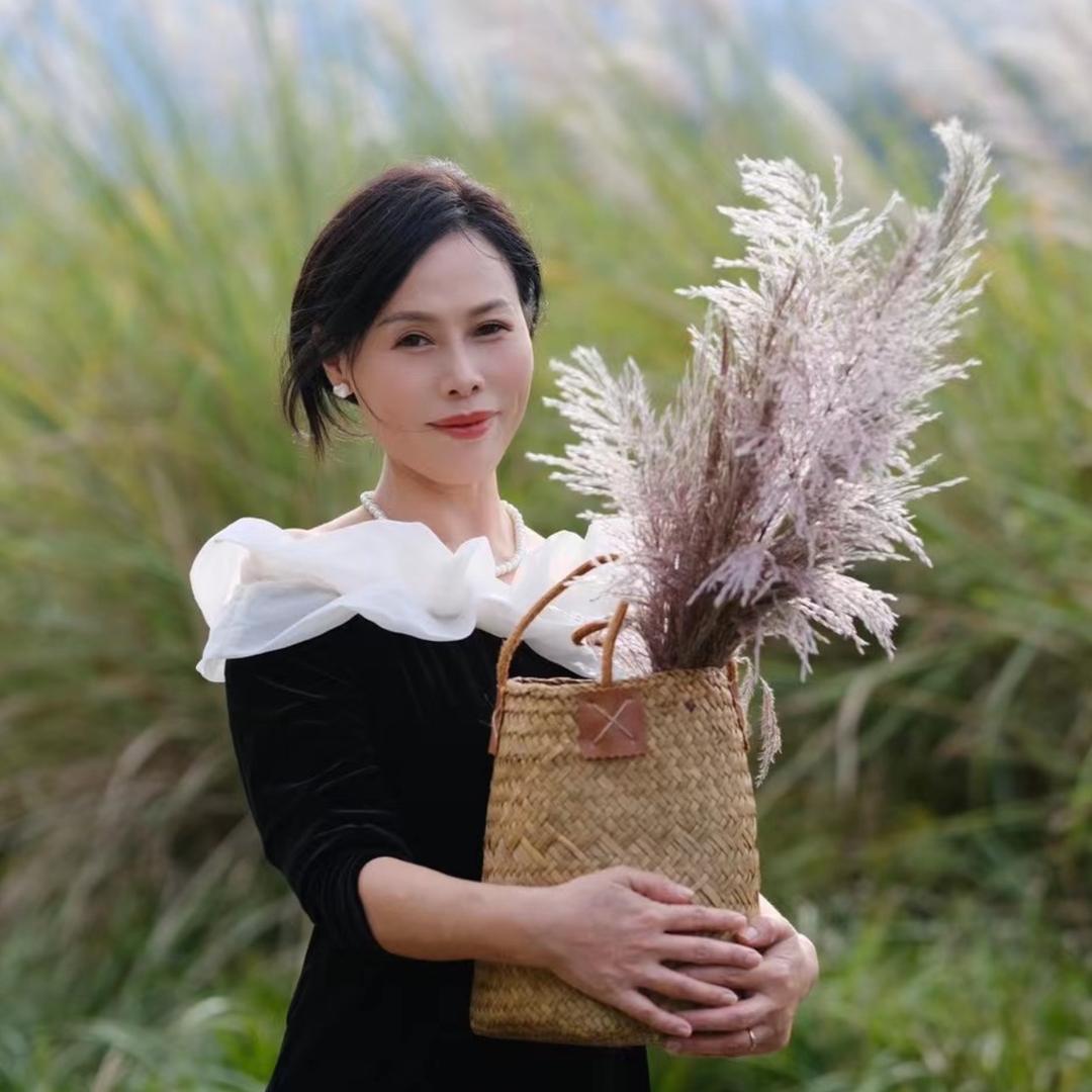 蜜茶爱拍照