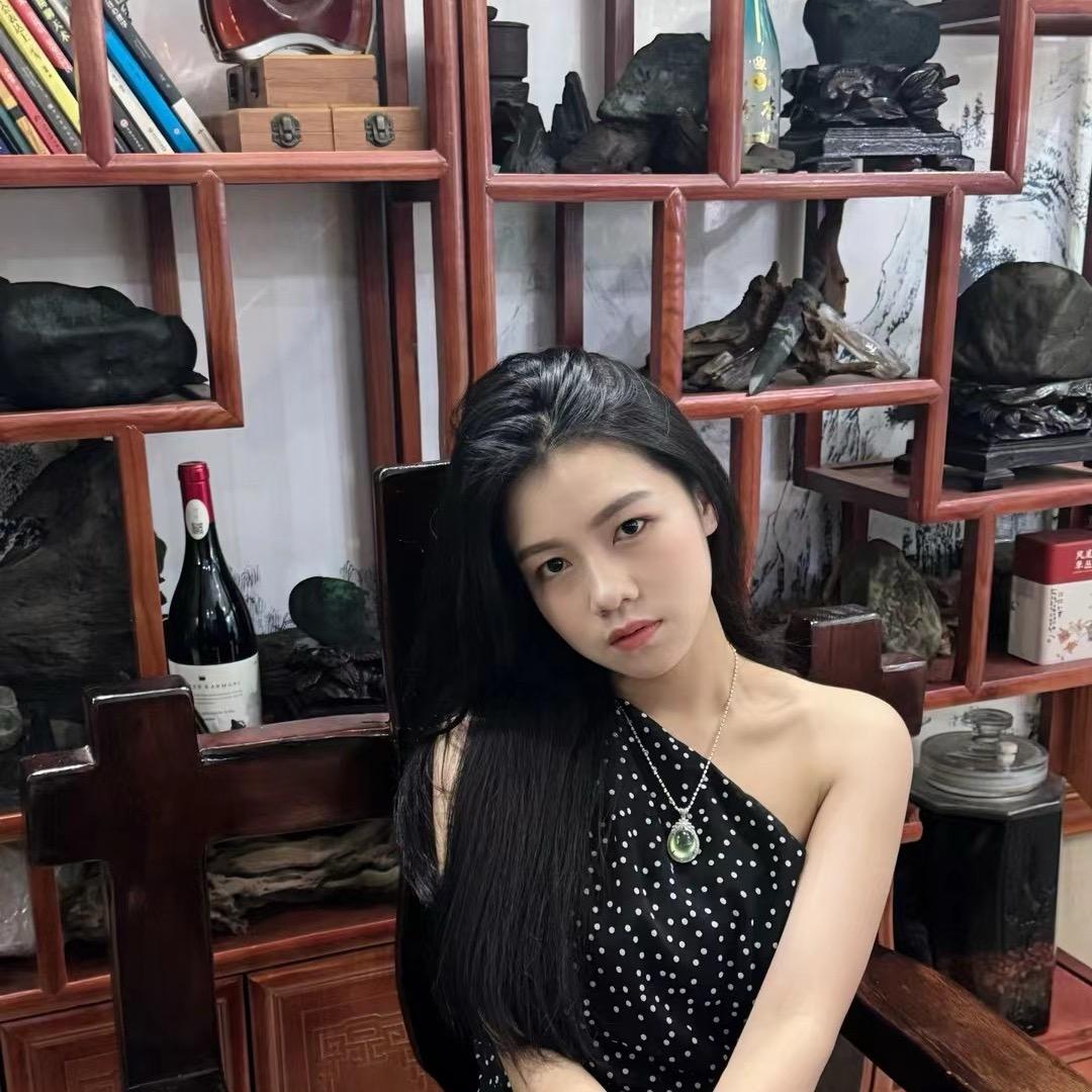 柚如翡