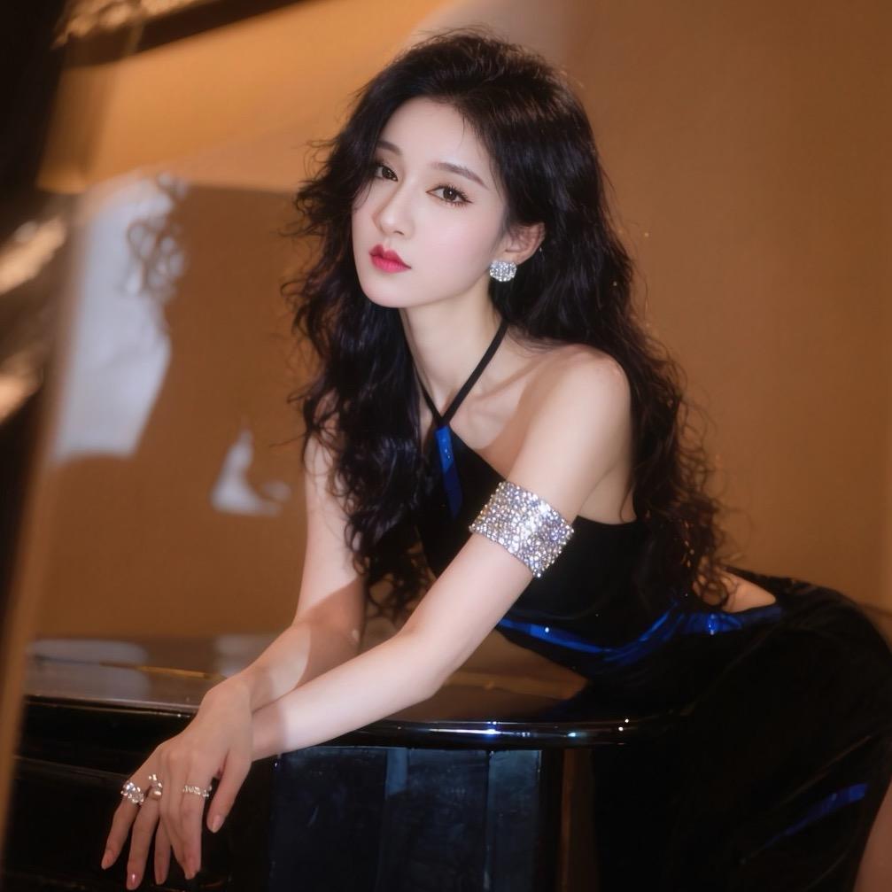 柳菲儿👑