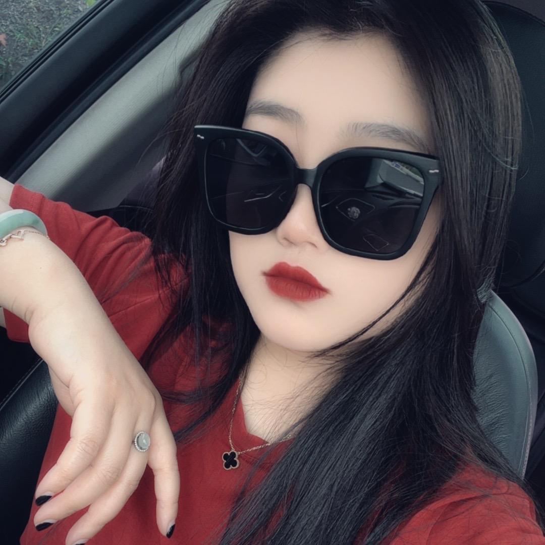 🐳  李家大小姐